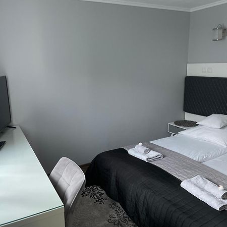 Apartament Lazur Pila Ngoại thất bức ảnh