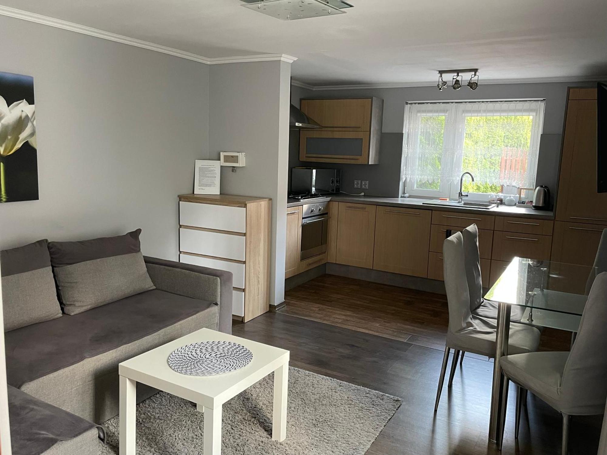 Apartament Lazur Pila Ngoại thất bức ảnh