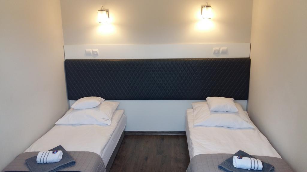 Apartament Lazur Pila Ngoại thất bức ảnh